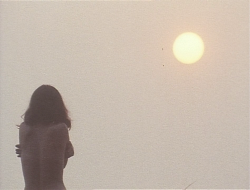 365filmsbyauroranocte:Émotion (Nobuhiko Obayashi, 1966)