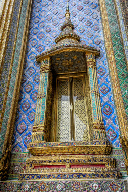 allyinwanderlust: Grand Palace, Thailand  July 2014 (by allyson ta) 