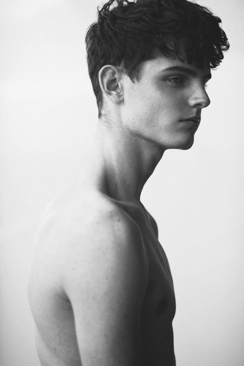 fashionobsessed3:  Charlie Adshead by Nadine Gough