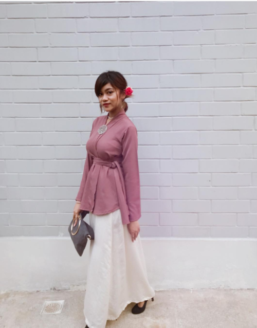 sgmalayz:My ex Afiana sucking my dick. truly a malay slut. reblog for more