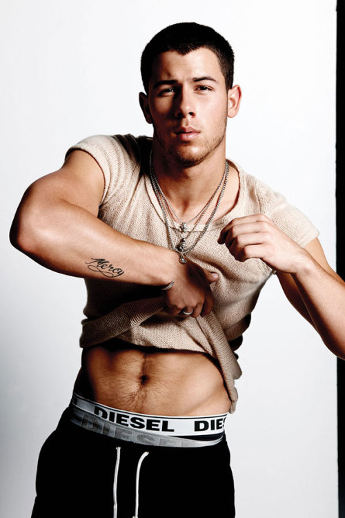 nickstudmuffin - {NEW OUTTAKES} Nick Jonas Flaunt Photoshoot