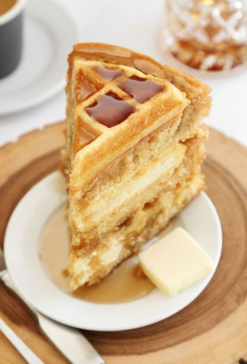 antikristrecipes:  Maple Belgian Waffle Cake