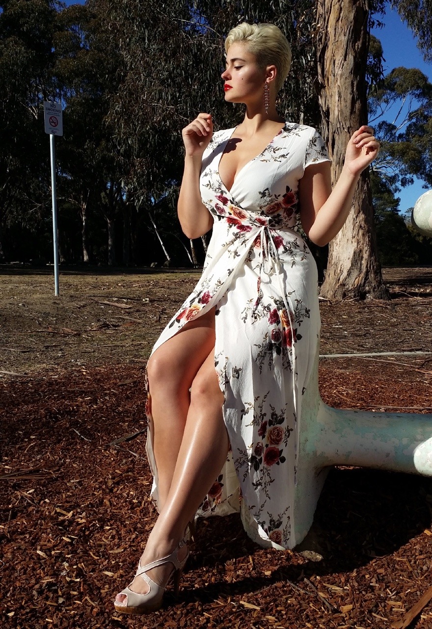 stefaniamodel:Wearing Showpo’s new #curve collection &lt;3 u&lt;3