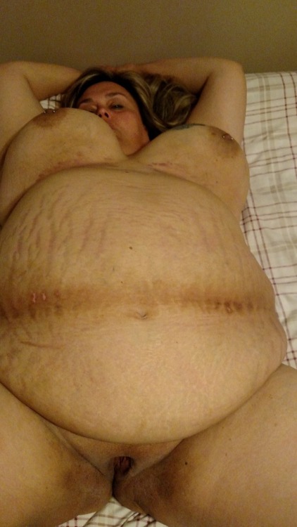 bbwangie: Big Fat Belly!