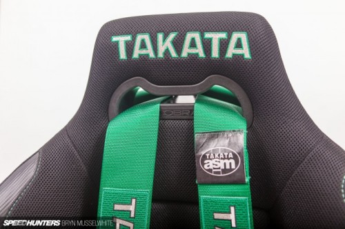 stussyking:  highwaycruisin:  How To…  Can everyone stop telling me I mounted my harness wrong pls. 