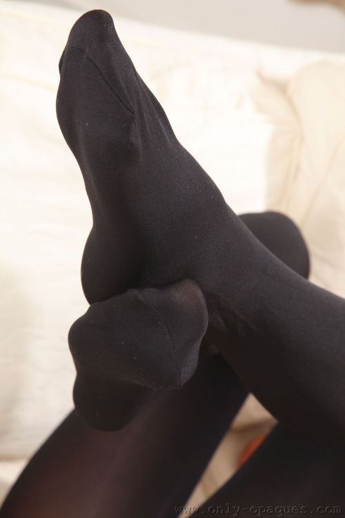 OPAQUE PANTYHOSE