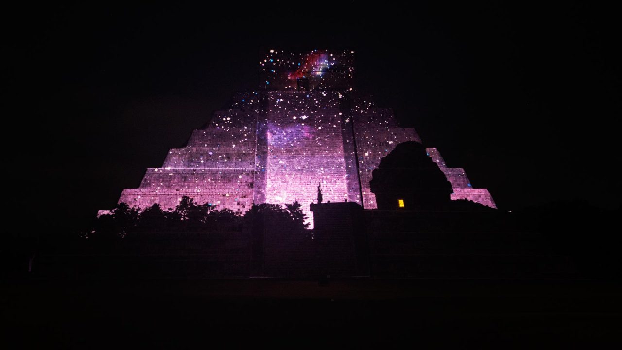 cazadordementes:    “Las Noches de Kukulcán” en Chichén Itzá, Yucatán. Patrimonio