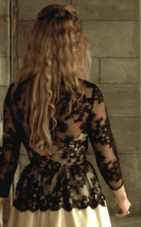 awkward-sultana:(Almost) Every Costume Per Episode + Olivia D’Amencourt’s black lace dress in 1x06