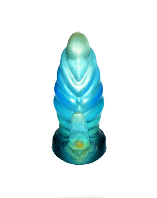 organotoy-sextoys:Our lively Curly captivates with its gentle waves that will let it flow into you, 