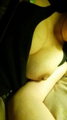 lovingrealwomen:  Looking to swing near northern Chicago message us all real pic
