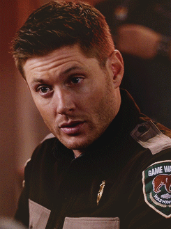 frozen-delight:  10x04  | Paper Moon Petition for Dean to show us that lovely waist