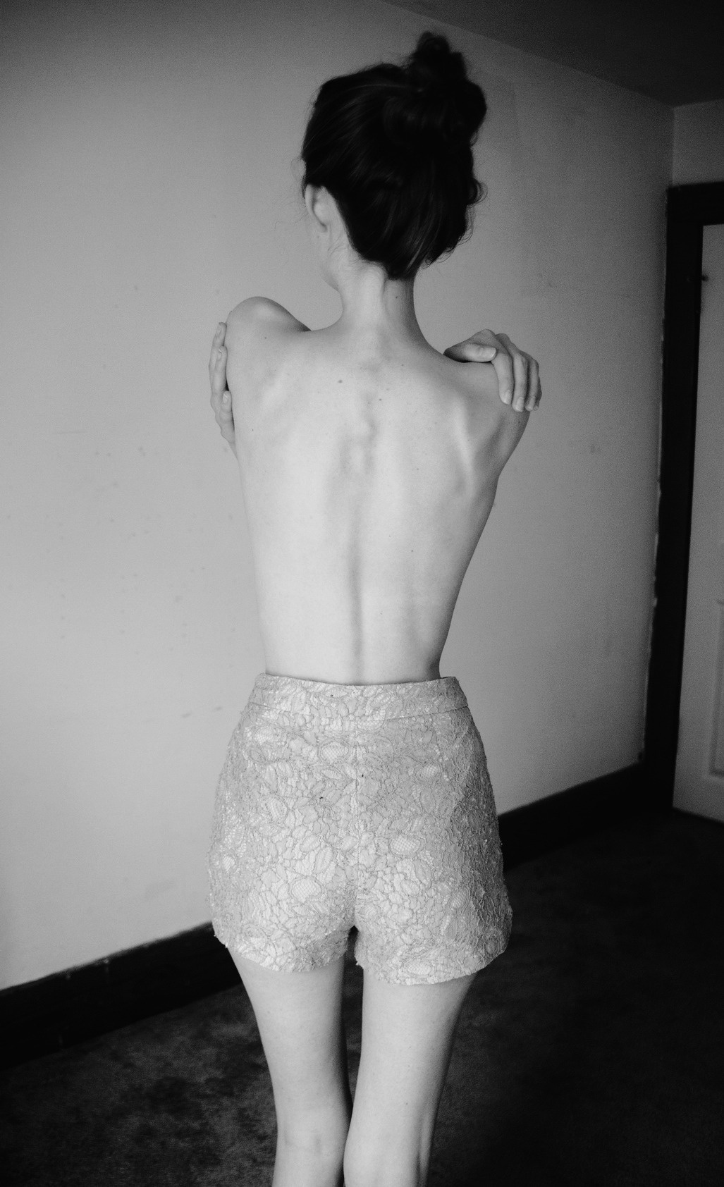 dubi0us:  instagram: caahrds