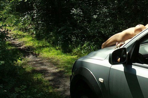 jawaja35:  BDSM Slaves & Public NudityJoin me on http://jawaja35.tumblr.com/#slave #outdoorslave #publicslave #jawaja