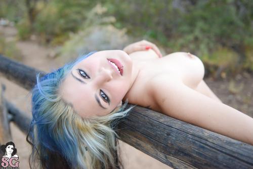 anothersuicidegiirl:  Euphemia in the set..Desert Dream