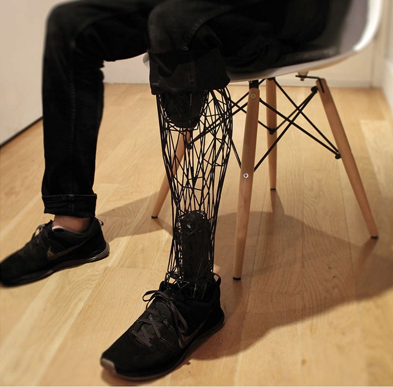 digitalramen:  Adam Root’s Exo-Prosthetic Leg uses a scanned inverted model to