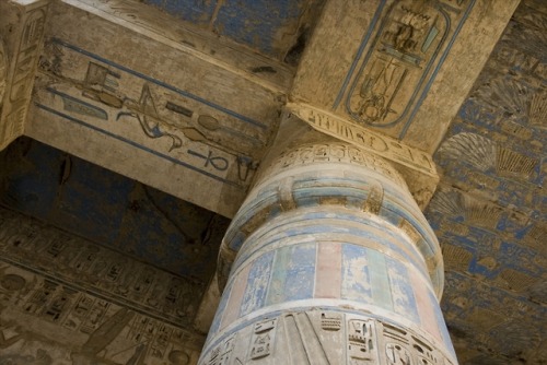 Medinet Habu Column in the colonnade of the second court, incised with hieroglyphic decorations. The