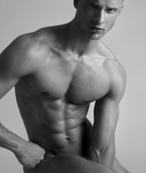 bfmaterial: Quincy Currie by Marco Ovando for LOVE/SEXO Magazine