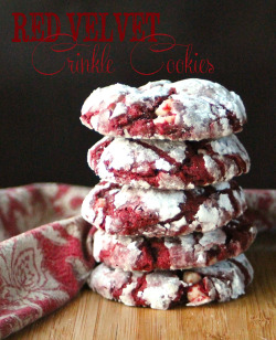 veganfoody:  Red Velvet Crinkle Cookies 