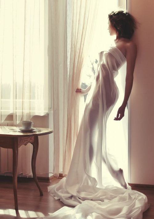 steinerkd:  Thursday multipart theme: Innocence (part 1) Those magic moments in absolute admiration, the beauty in her when she doesn’t know you are watching. 