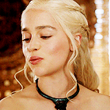queenaryanne-blog:  Daenerys Targaryen season 3  