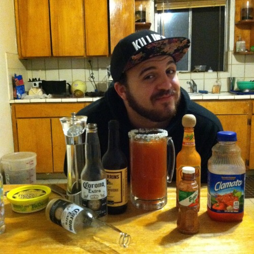 dropalexdead:I love my boyfriend so much… Even though he makes me drink his scary drinks. >_