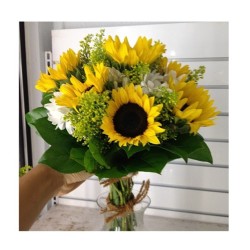 escapingtides:  sunflowers make me happy