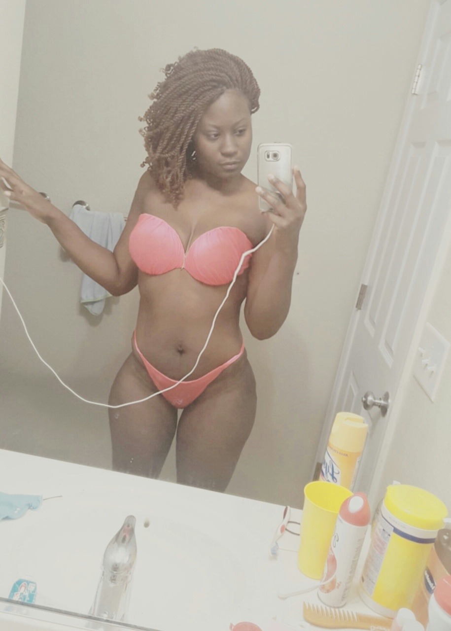 nuffsed69:  Ebony Amateur 😁