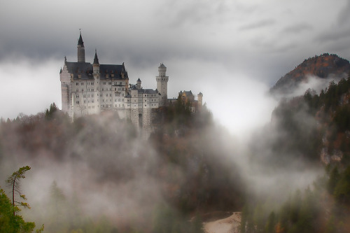 -cityoflove: Neuschwanstein Castle, Germany via E=mcSCOW