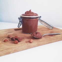 iamnotover:  Raw Vegan Nutella. SO GOOD.  Recipe