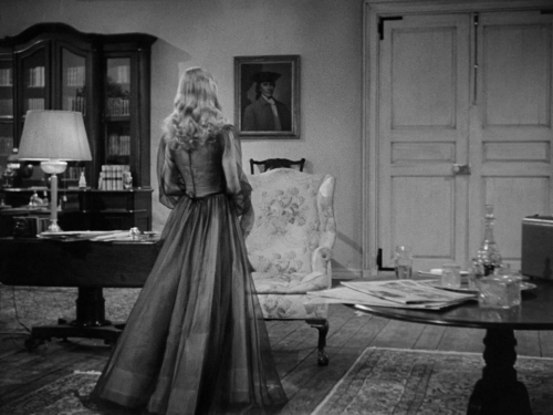 365filmsbyauroranocte: “You don’t mind being married to a witch?” I Married a Witch (René Clair, 194