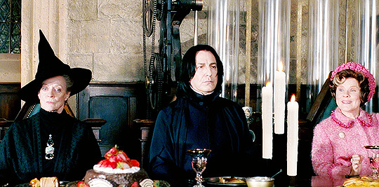 cats-offdensen:madamspeaker:That moment when McGonagall and Snape realise it’s