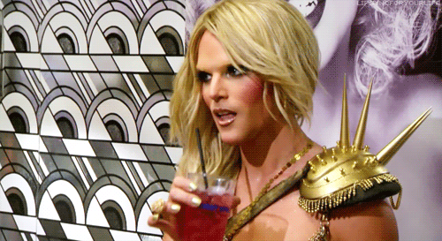 reorganizedchaos:  Best of Rupaul’s Drag Race: Sipping