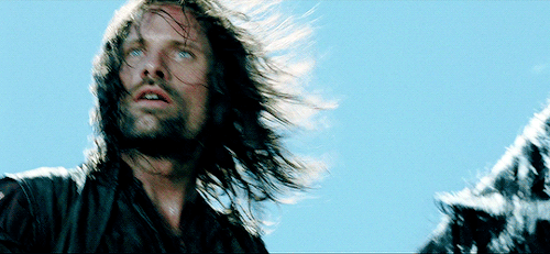 theonetruejo:Aragorn looking majestic while on horseback: Part 1