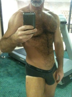 horny-dads:  Perfect Body Perfect Bulge horny-dads.tumblr.com