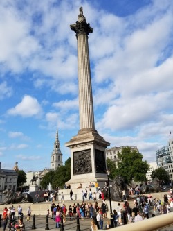 Scenes from a London Bus Tour. London beguiled