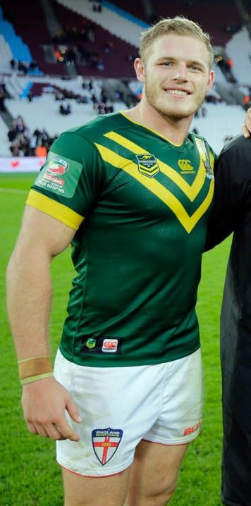 silverskinsrepository:  Rugby: Tom Burgess, 6′4 264lb