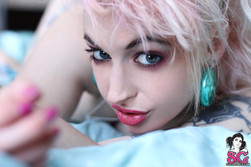 savingthrowvssexy:  Mandy Morbid