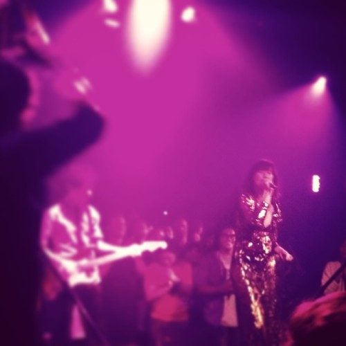 An Evening with Karen O and friends. She’s a powerhouse #karenO #crushsongs (at (le) poisson rouge)