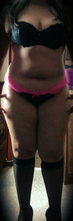 sexywifegina28: She is so sexy and gets me hard all the time