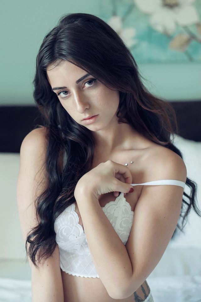 altmodelgirlcrush:  Reed Suicide