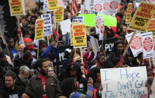 micdotcom:  Stunning photos show protesters in St. Louis demanding justice for police brutality Follow micdotcom  