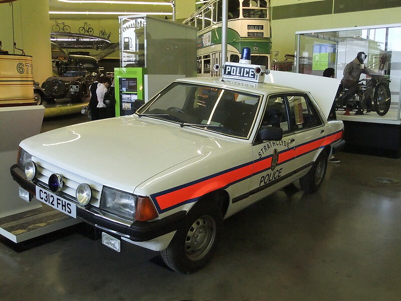 <p><a href="https://www.simplyeighties.com/ford-cars-from-the-80s.php">Ford Granada</a> MkII Strathclyde Police Car</p>