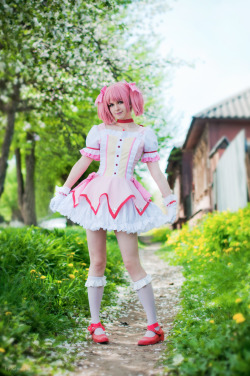 cosplaygirl:  Madoka Kaname cosplay by Kawaielli