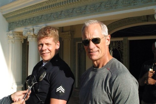 hotsilverdaddies:  Absolutely hot in uniform!