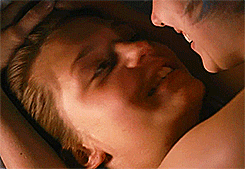 teamheya:  Emma ‘sucrificing’ herself for Adele 