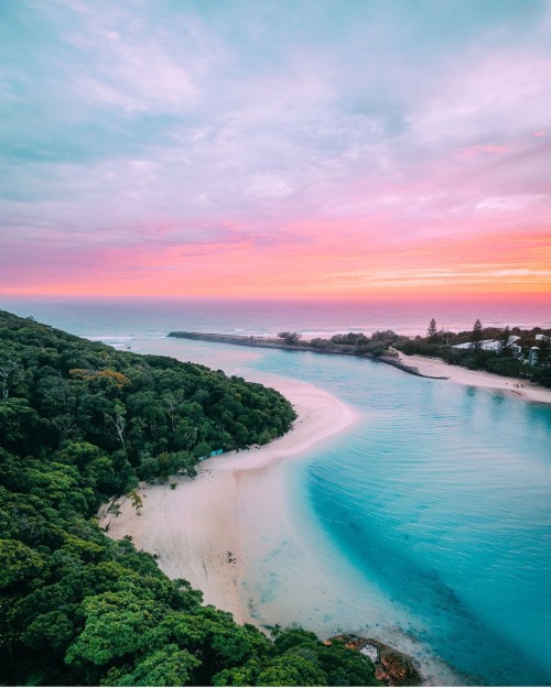 saltywiings: Soft Pastels Over Tallebudgera Creek ✨ #playgoldcoast #thisisqueensland #Pastel https:/