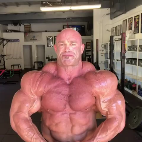 muscletitanlover:  msl4xxl:  John Anderson. For those who like the mature gent….His posing and training vids are great but he does a lot of vids where he’s shouting at you to get motivated. i mean really shouting. that doesn’t motivate me at all!