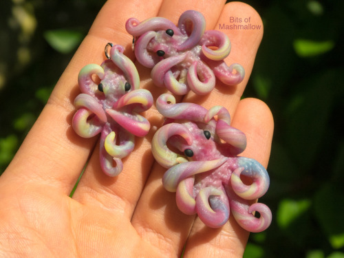 Lil grapevine colored octopus pendants from polymer clayhttps://www.etsy.com/shop/mashmallow