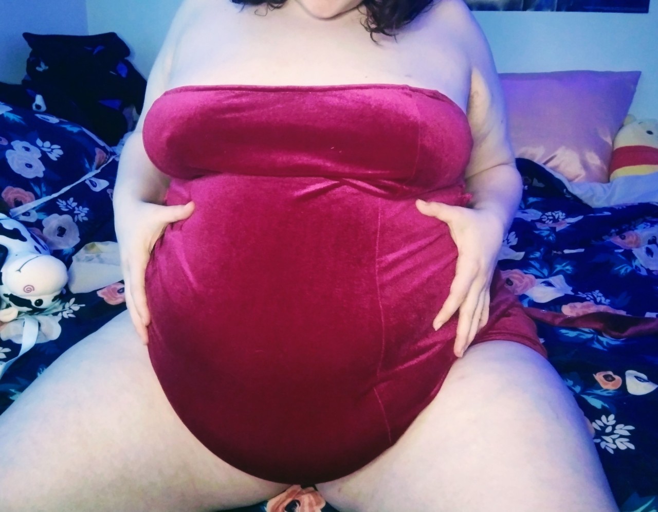 bellybaby98:Mmmm stuff me until my big, flabby, adult photos