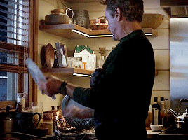 eldritch-crone:#like bot-son like father   (Tony and U being absolute disasters in the kitchen)